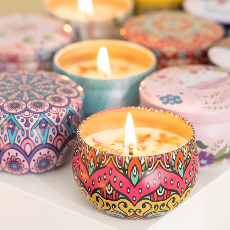 Scented Candle: Long-lasting Floral Wedding Gift