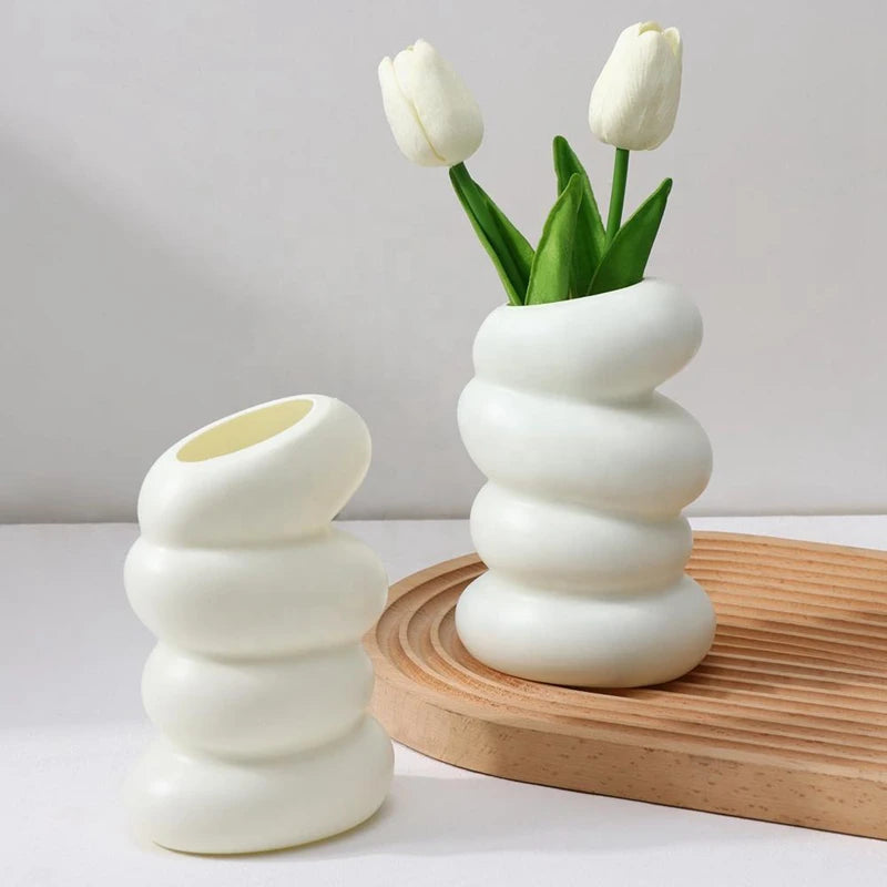 Flower Vase: Plastic Spiral Vase Nordic Style - 1/2PC Home Decor