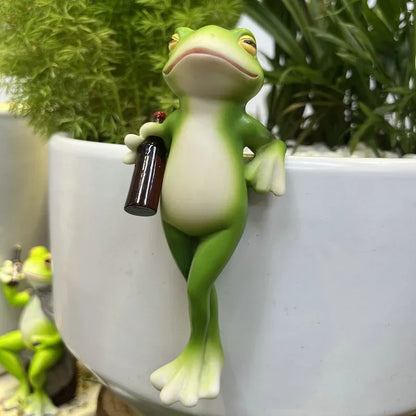 Figurine: Funny Resin Frog Planter Hugger - Tipsy Frog Decor