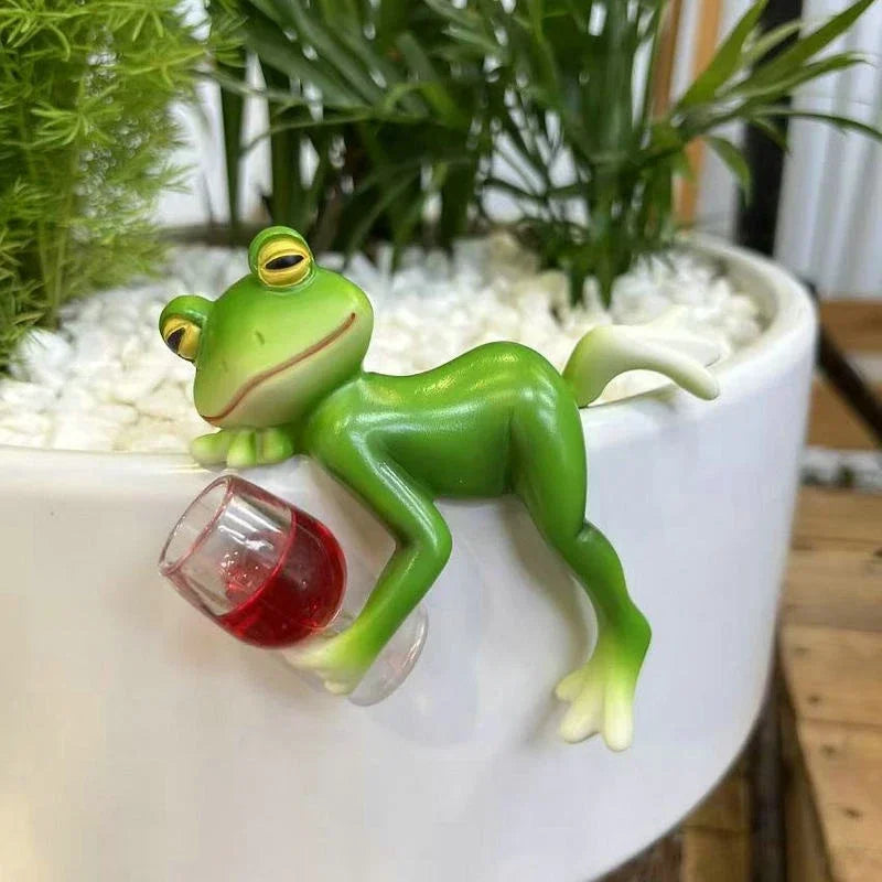 Figurine: Funny Resin Frog Planter Hugger - Tipsy Frog Decor