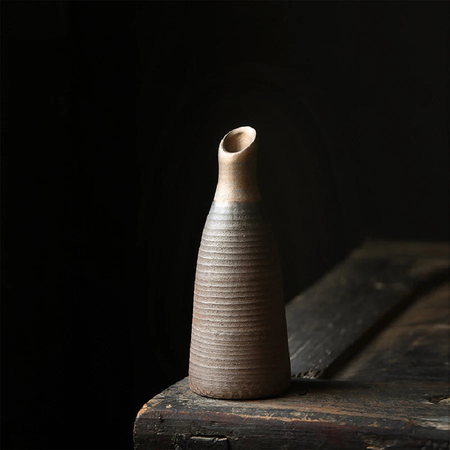 Ceramic Vase: Retro Pottery Mini Vase - Ceramic Tabletop Decor
