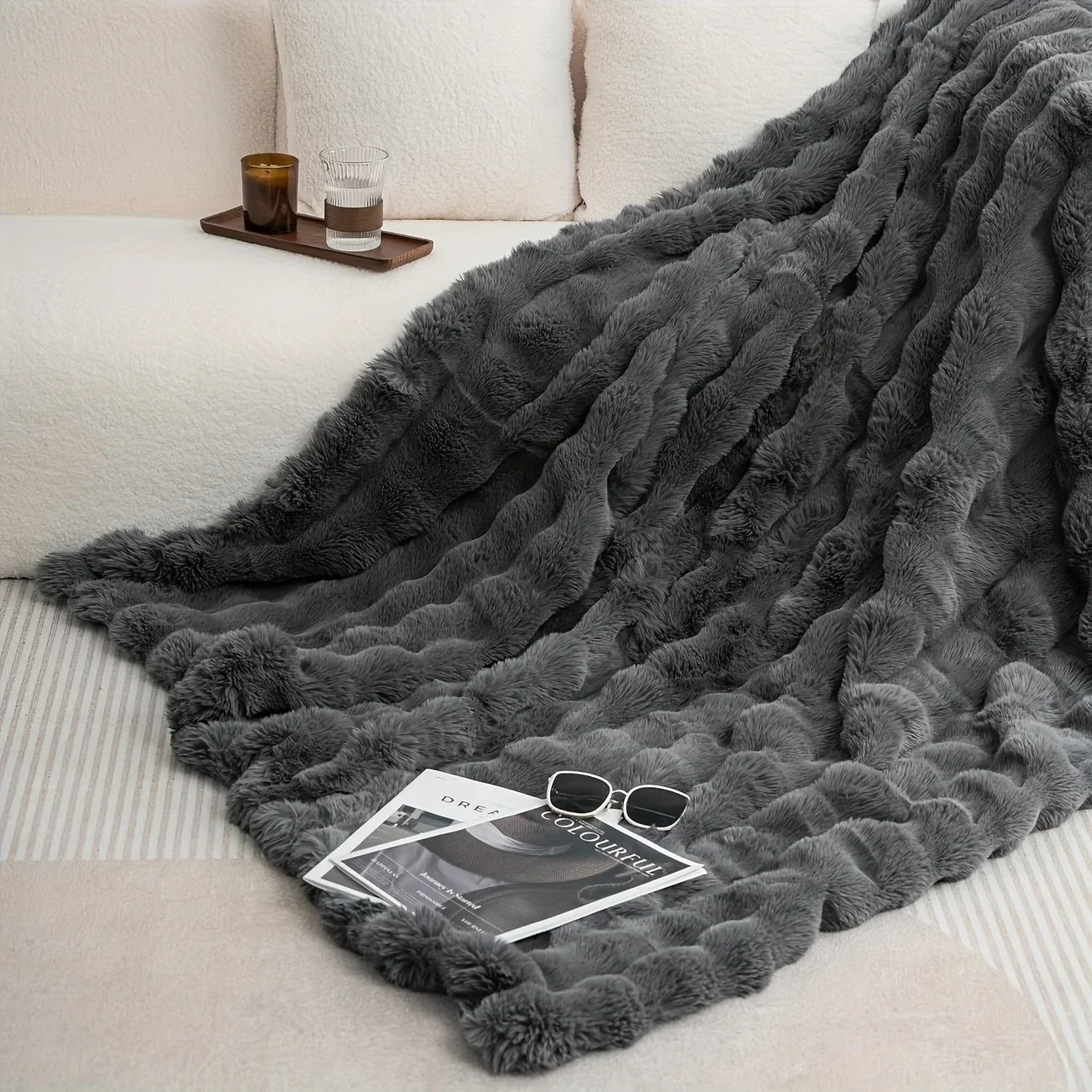 Cozy Faux Rabbit Fleece Blanket - Soft, Warm Throw for Home